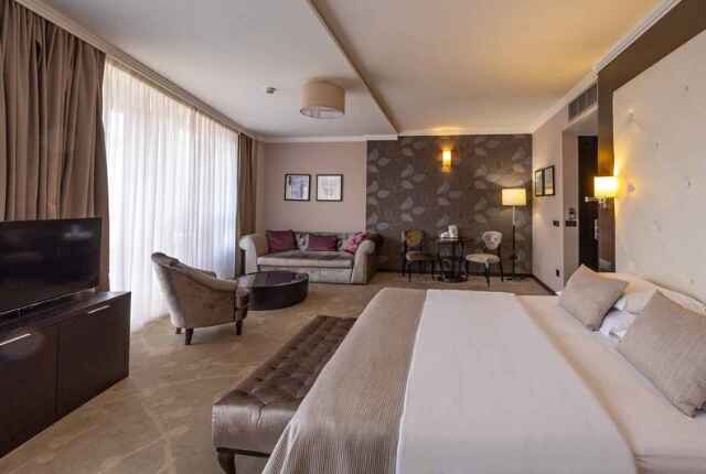 Top 3 LUX Apartments at Hotel Constantine The Great